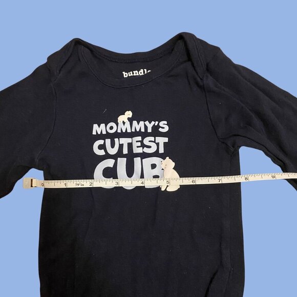 Bundles Baby Place Navy Long Sleeve Bodysuit “Mommy’s Cutest Cub” (Size 18-24M) - Picture 4 of 7